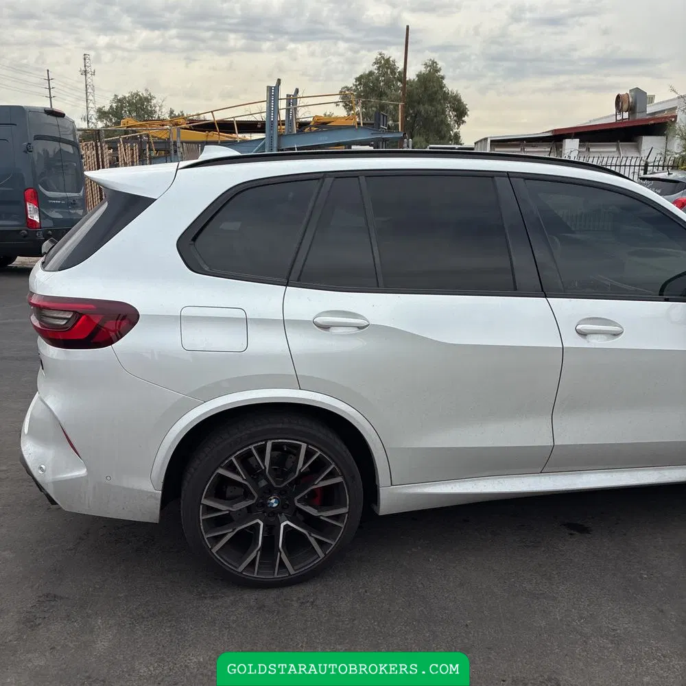 2022 BMW X5 M Base