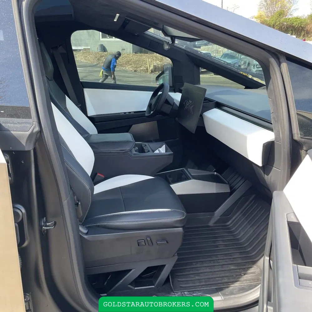 2024 Tesla Cybertruck Base