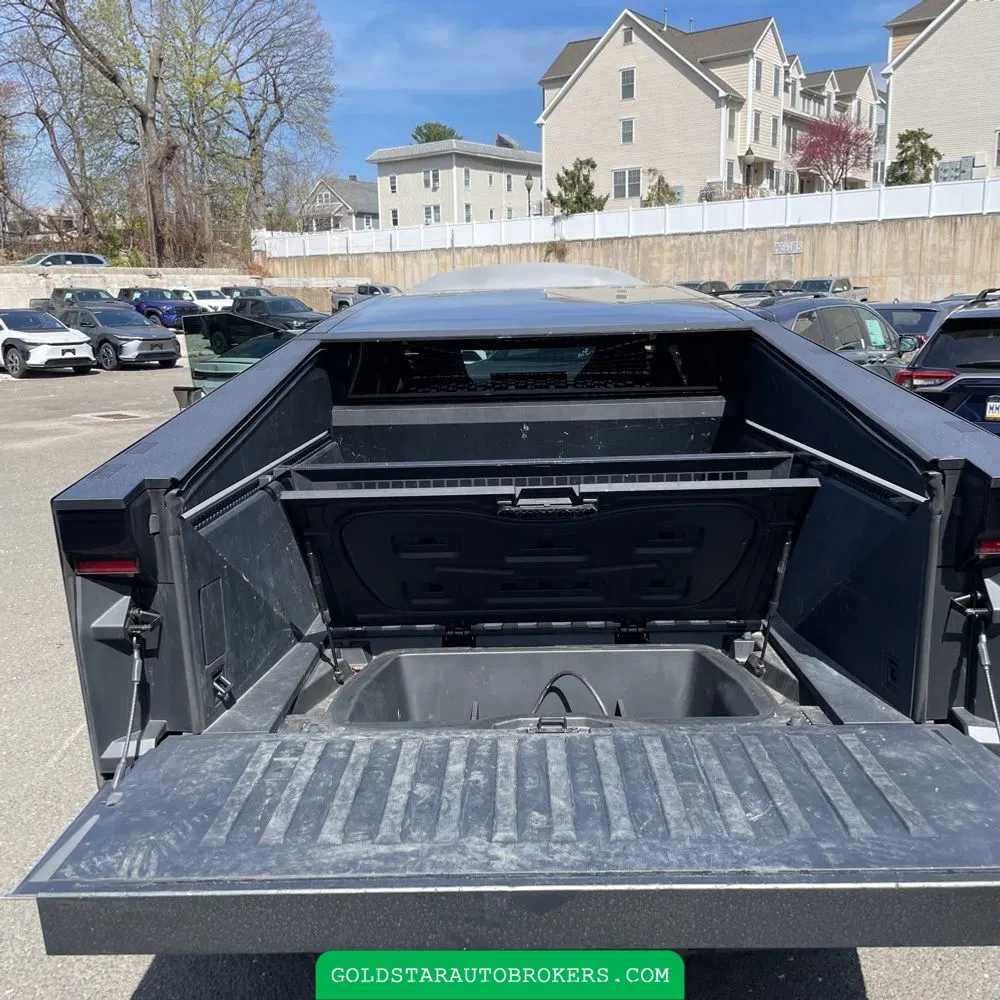 2024 Tesla Cybertruck Base