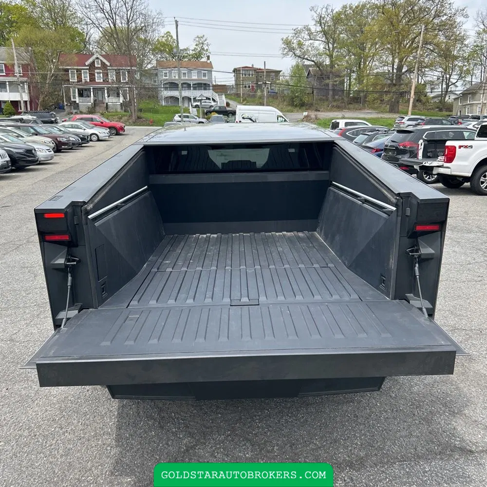 2024 Tesla Cybertruck Base