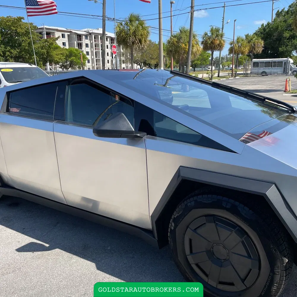 2024 Tesla Cybertruck Base