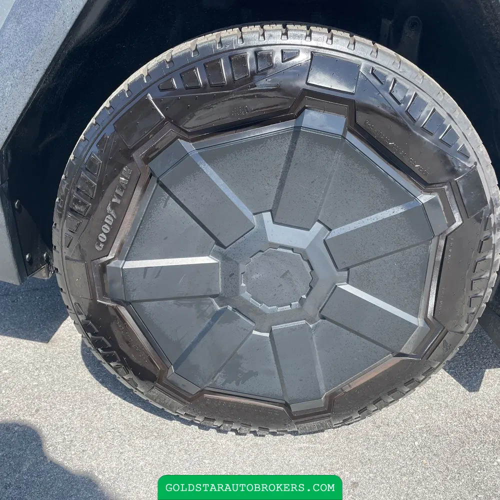 2024 Tesla Cybertruck Base