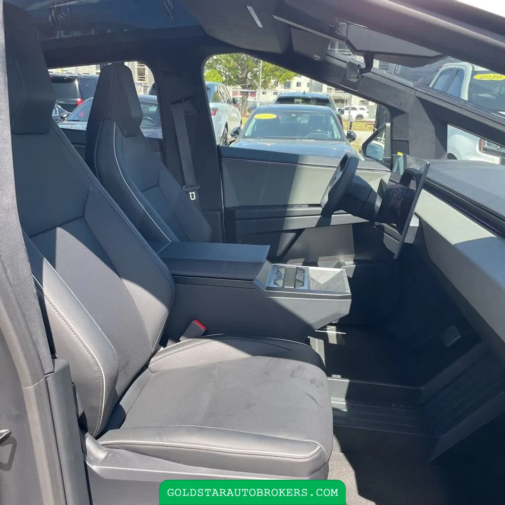 2024 Tesla Cybertruck Base