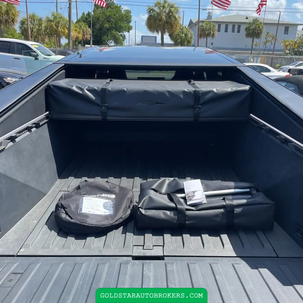 2024 Tesla Cybertruck Base
