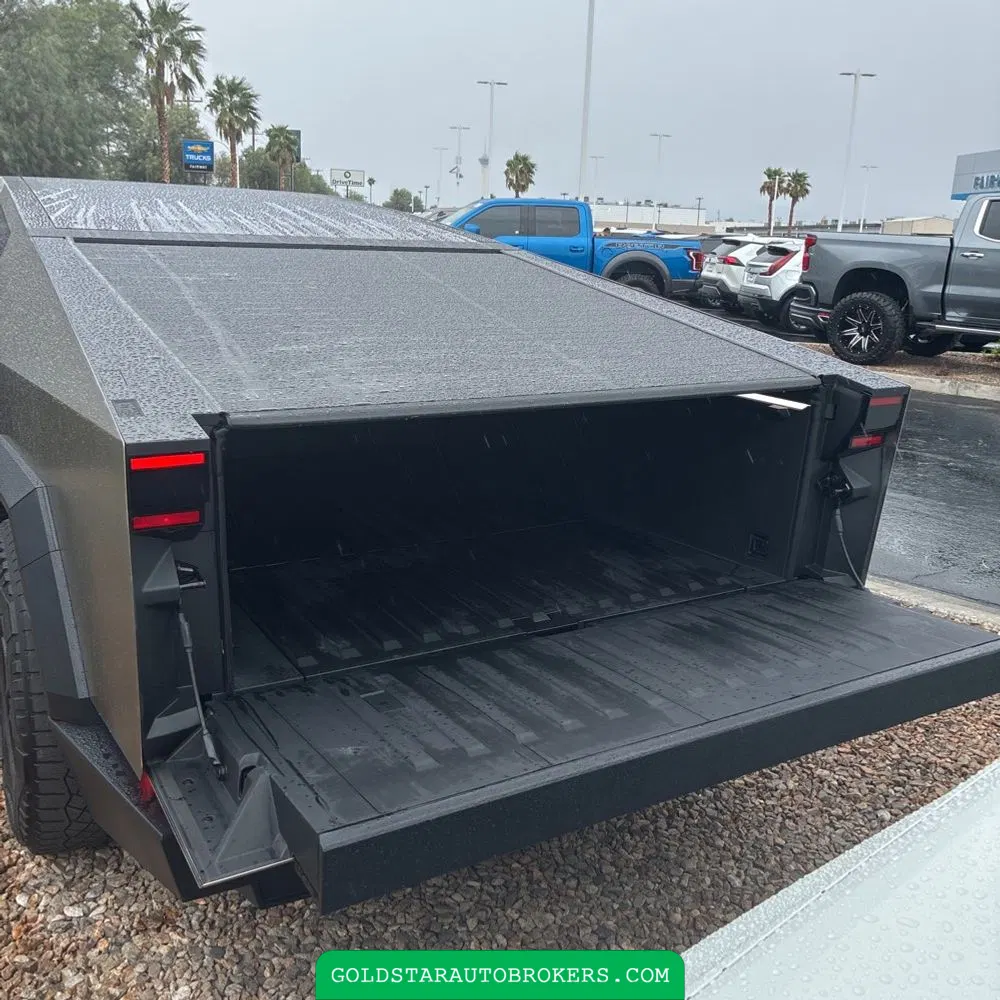 2024 Tesla Cybertruck Base