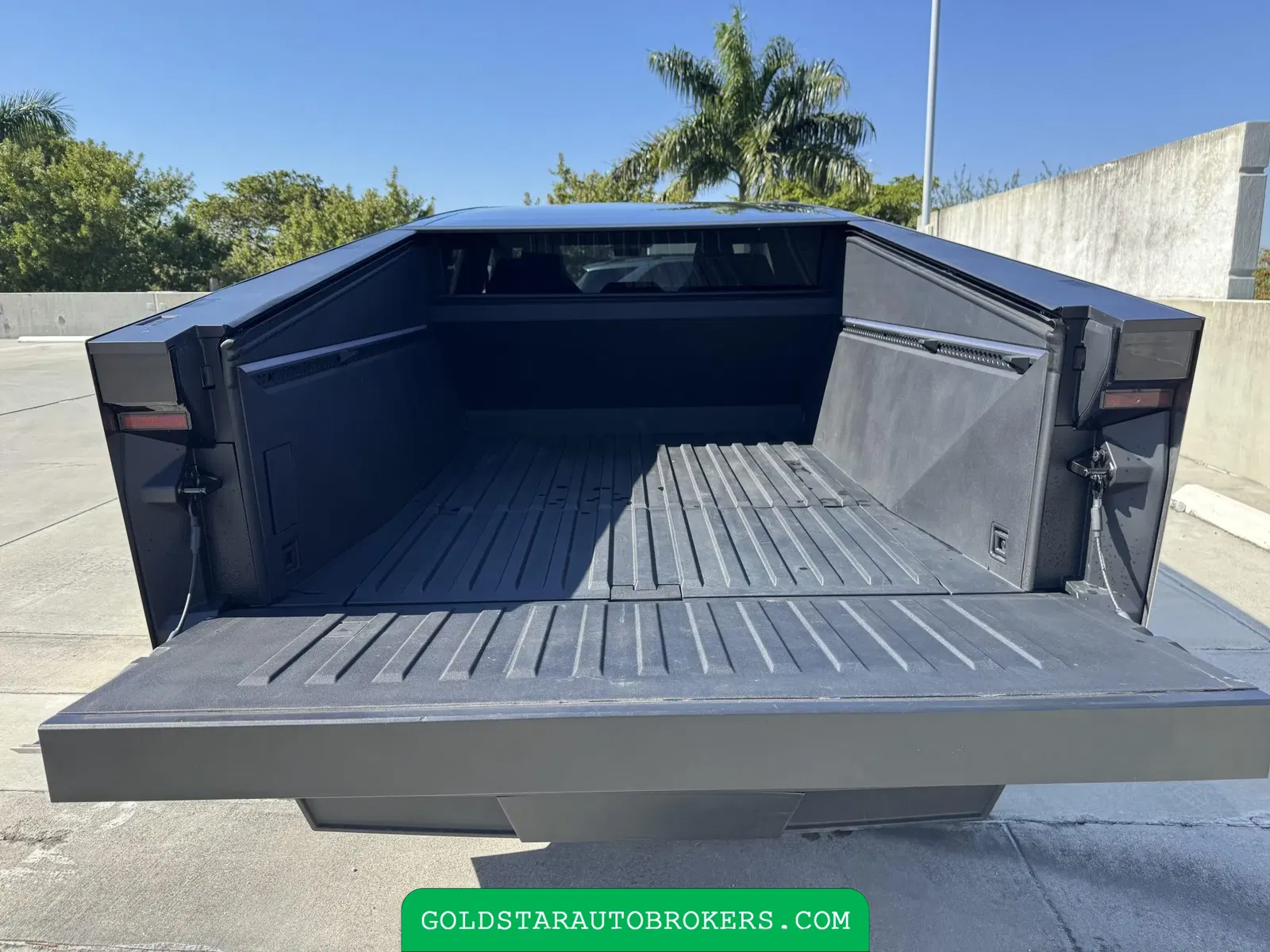 2024 Tesla Cybertruck AWD Foundation Series