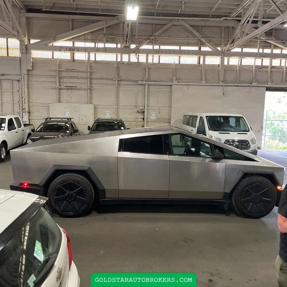 2024 Tesla Cybertruck Base