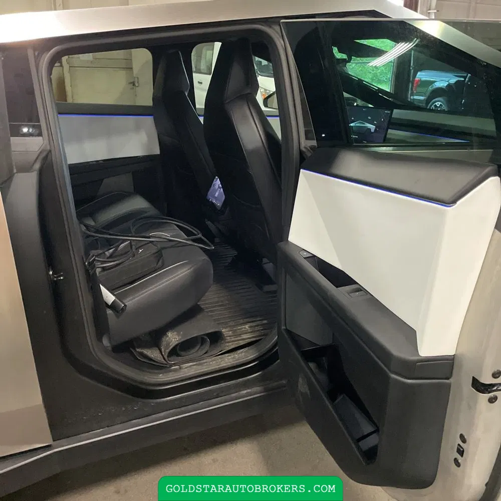 2024 Tesla Cybertruck Base