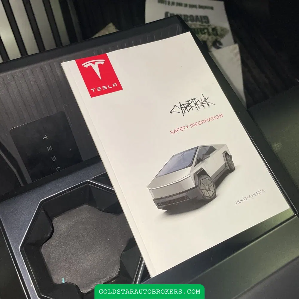 2024 Tesla Cybertruck Base