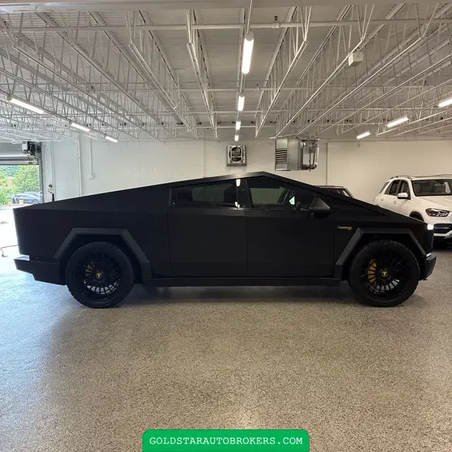 2024 Tesla Cybertruck Base