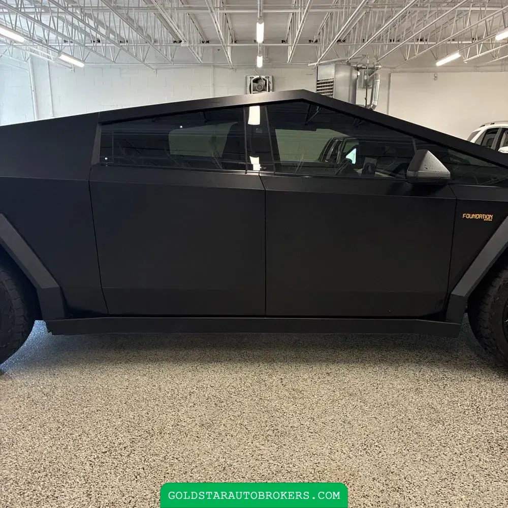 2024 Tesla Cybertruck Base