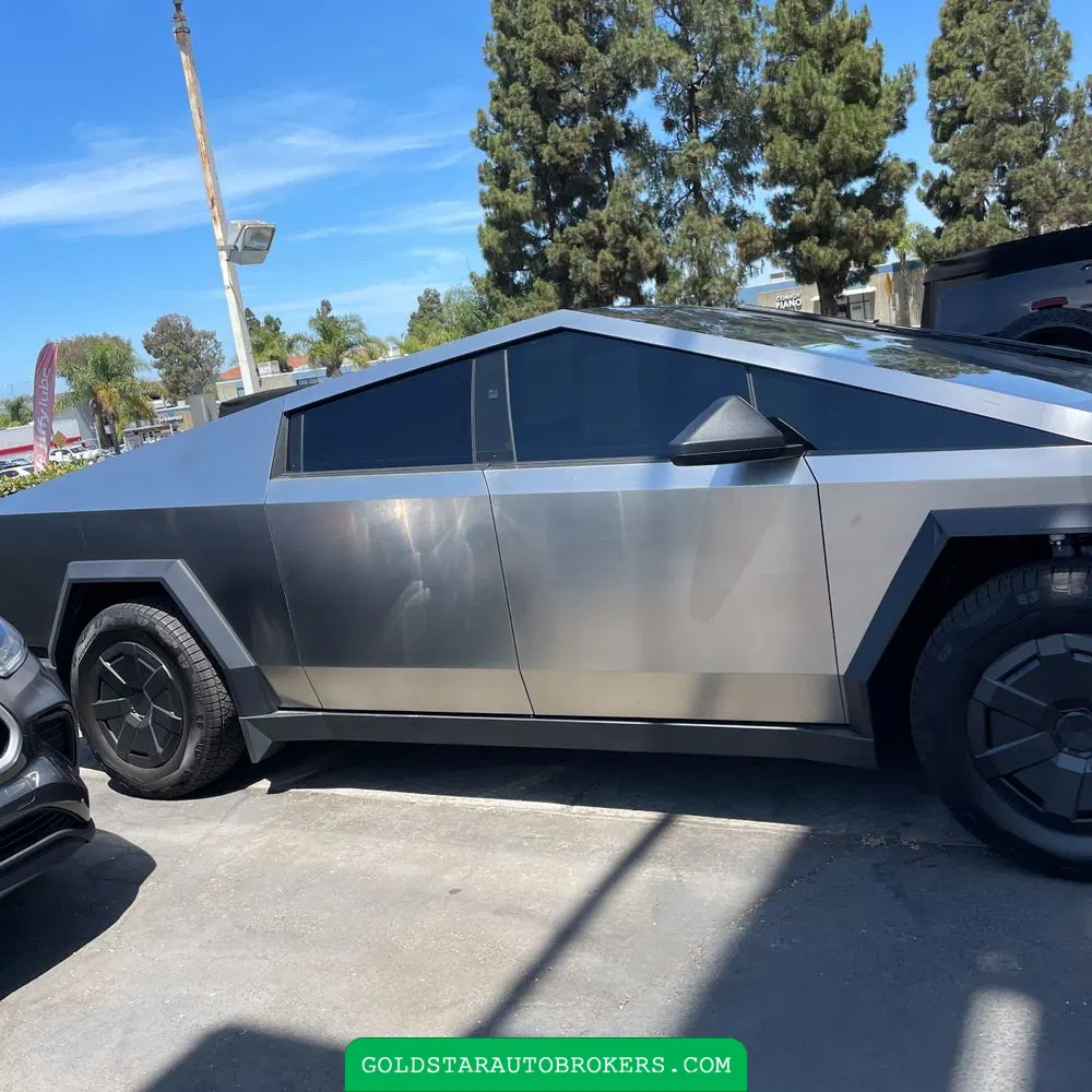 2024 Tesla Cybertruck Base