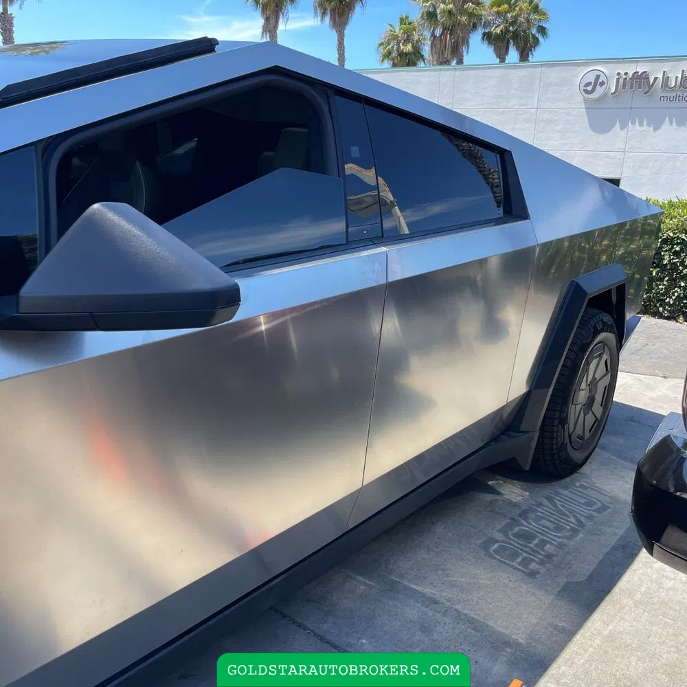 2024 Tesla Cybertruck Base