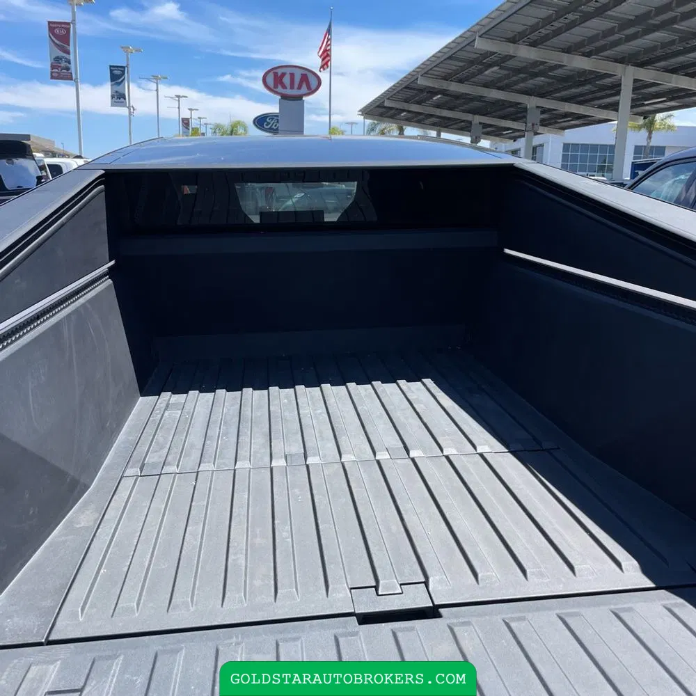 2024 Tesla Cybertruck Base