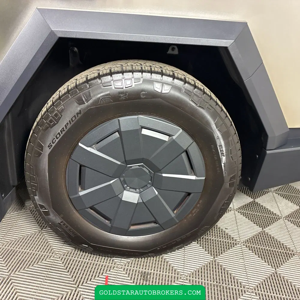 2025 Tesla Cybertruck Base