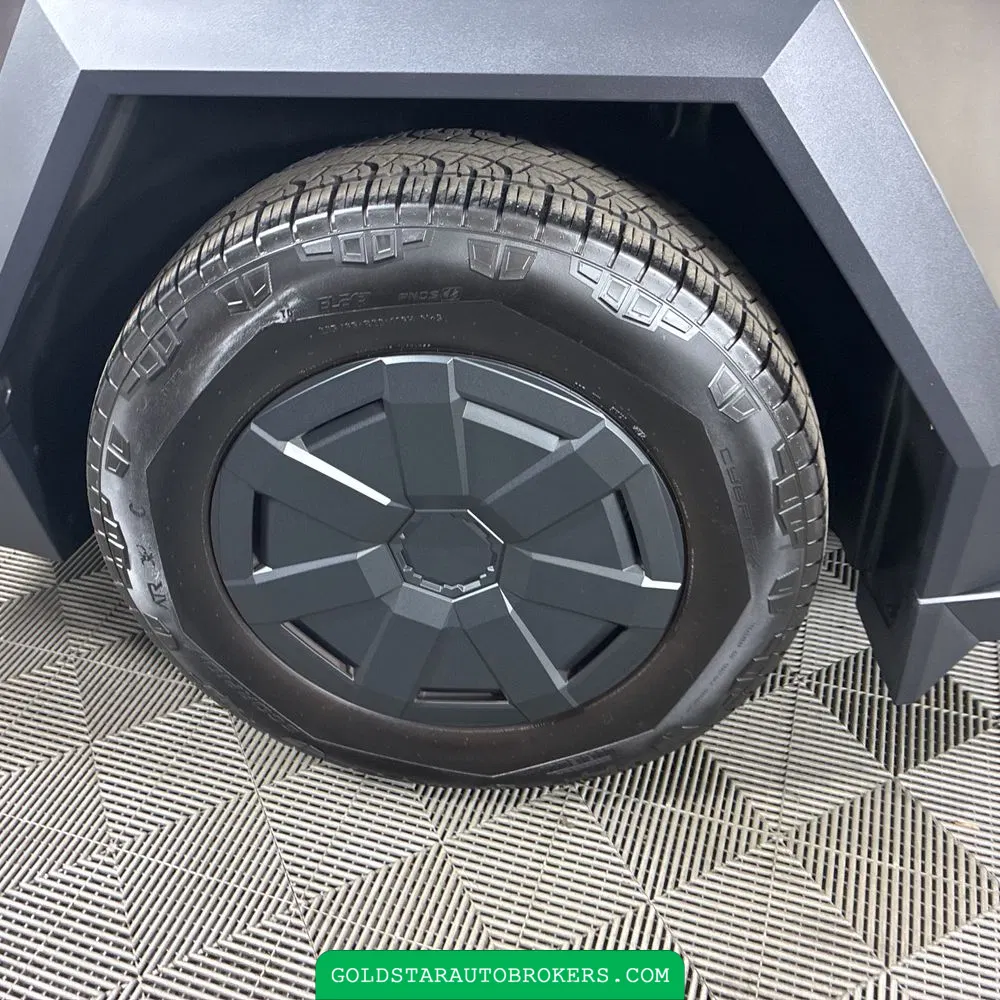 2025 Tesla Cybertruck Base