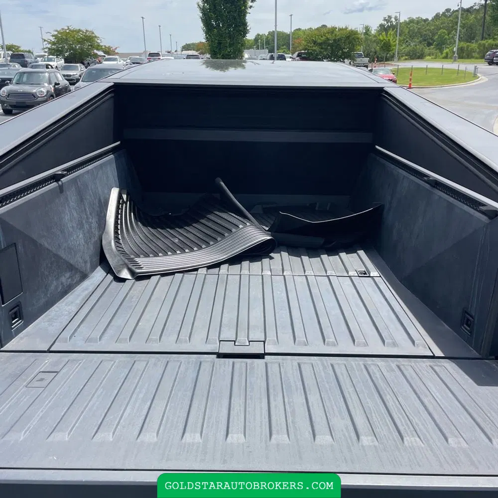 2024 Tesla Cybertruck Base