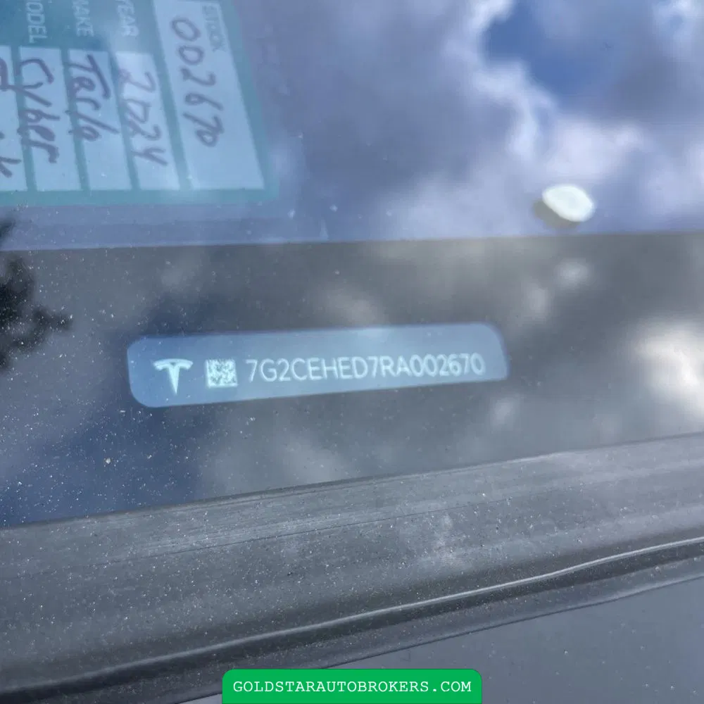 2024 Tesla Cybertruck Base