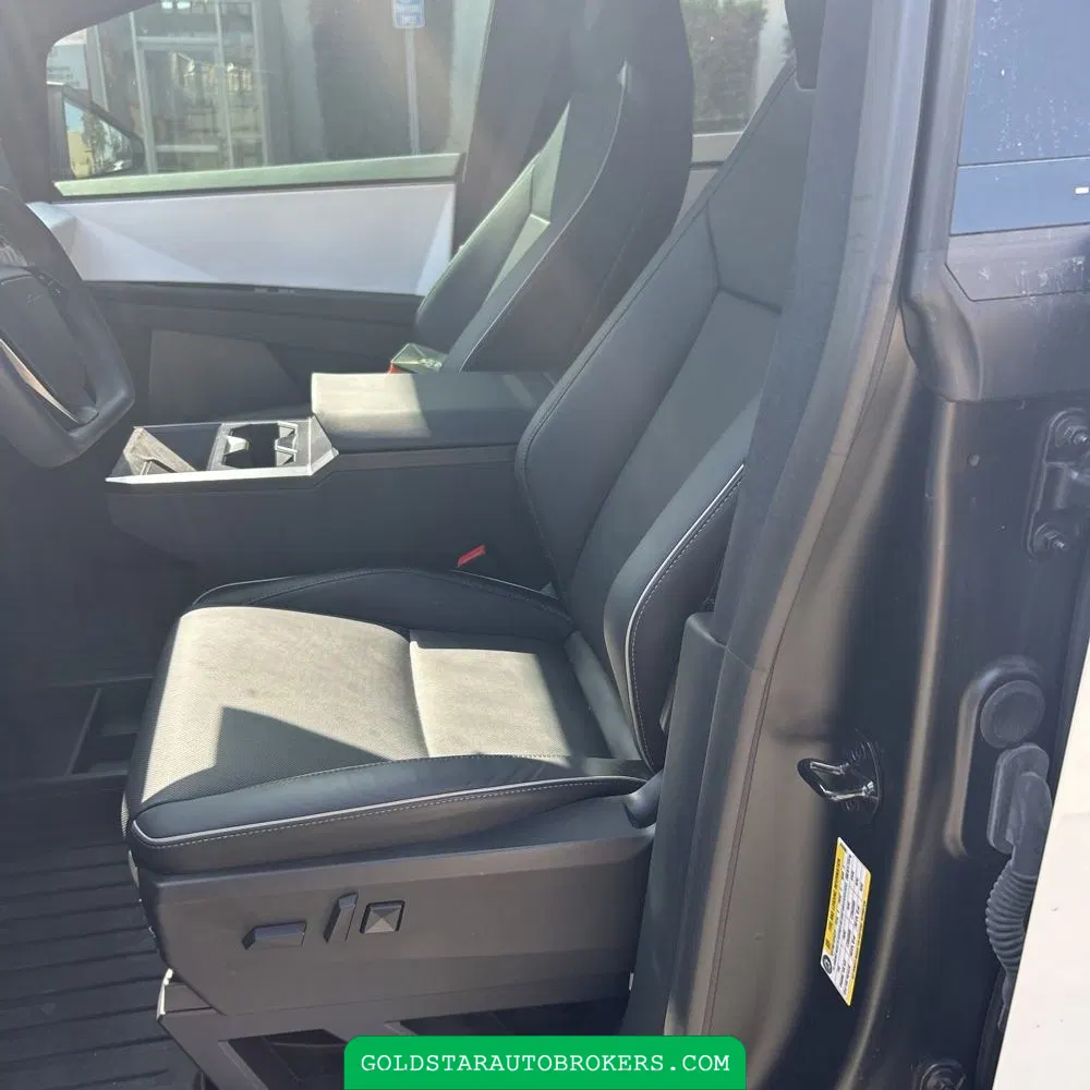 2024 Tesla Cybertruck Base