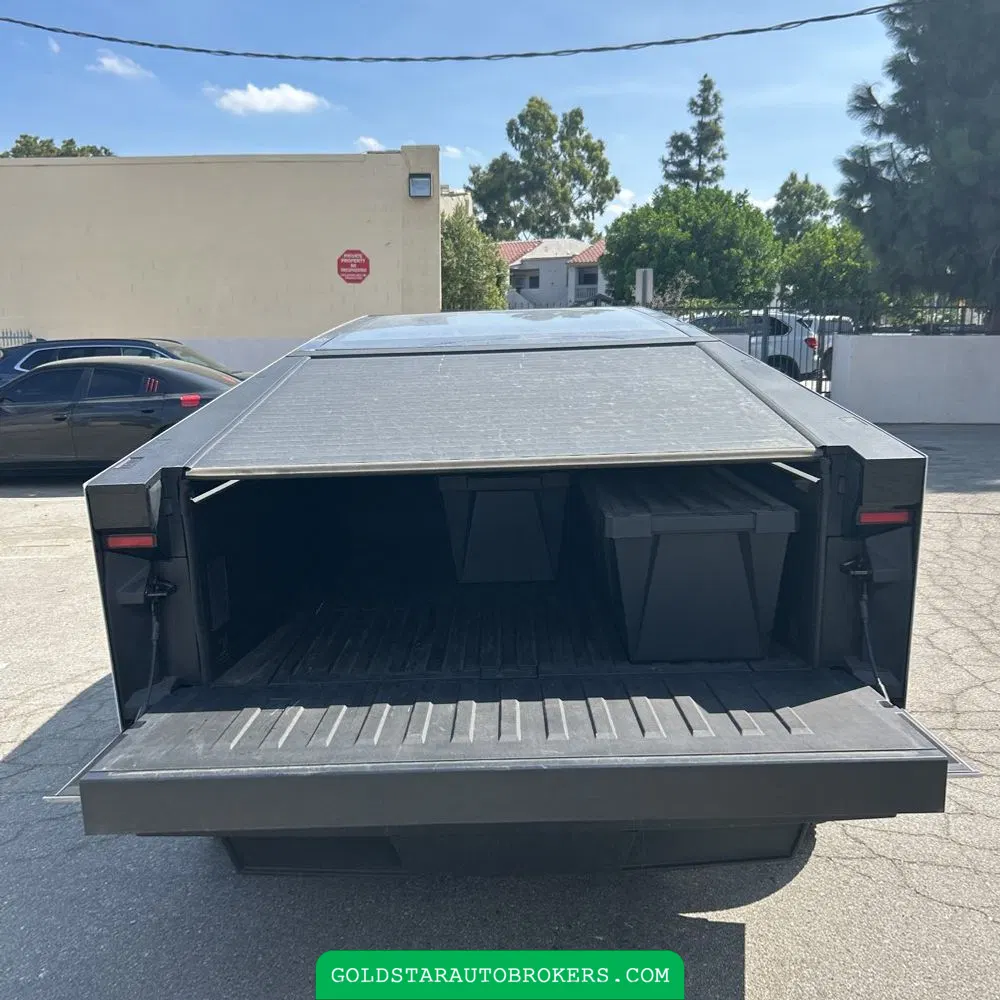 2024 Tesla Cybertruck Base