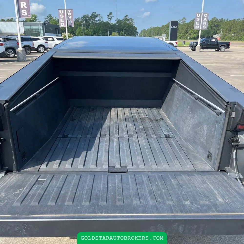 2024 Tesla Cybertruck Base