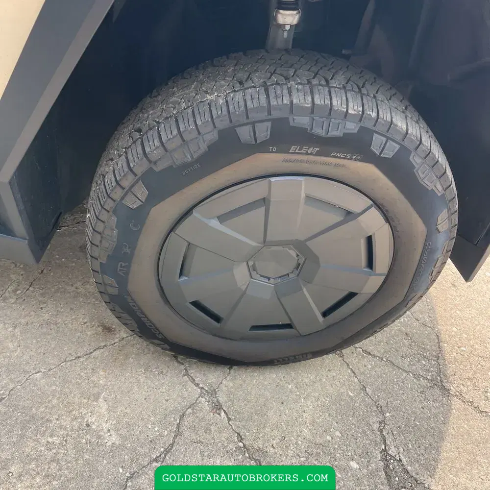 2024 Tesla Cybertruck Base
