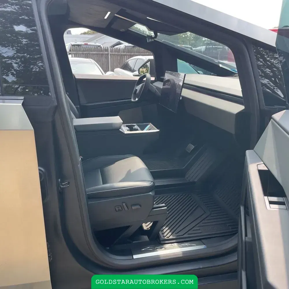 2024 Tesla Cybertruck Base