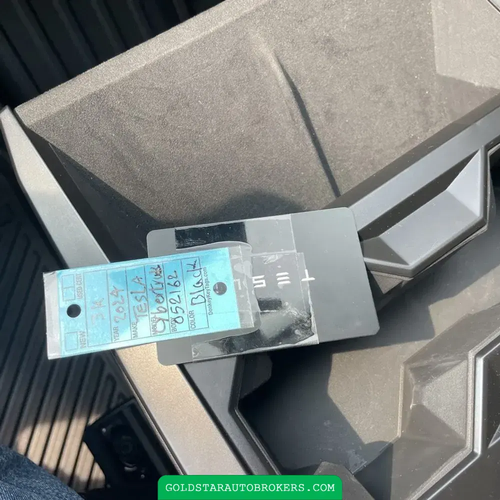 2024 Tesla Cybertruck Base