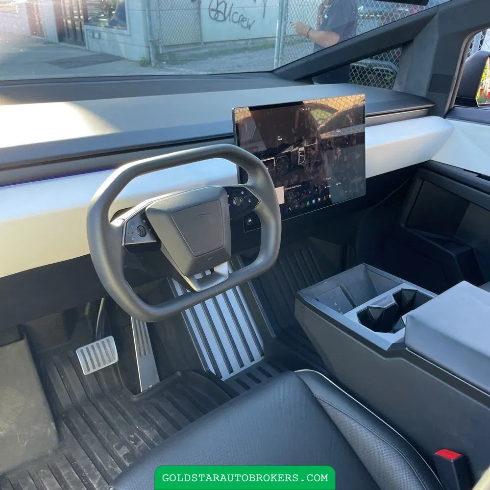 2024 Tesla Cybertruck Base