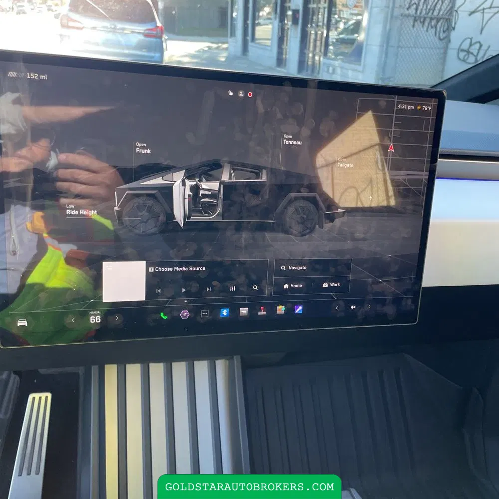 2024 Tesla Cybertruck Base