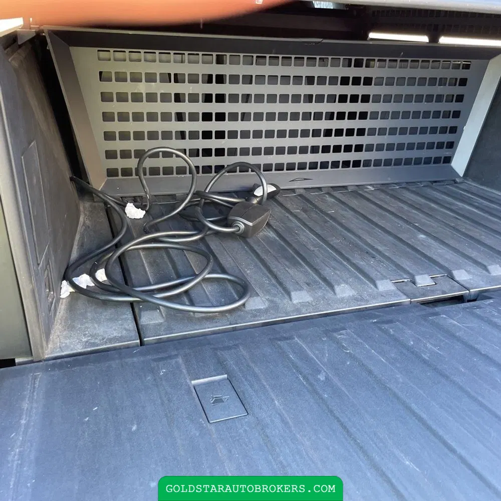 2024 Tesla Cybertruck Base