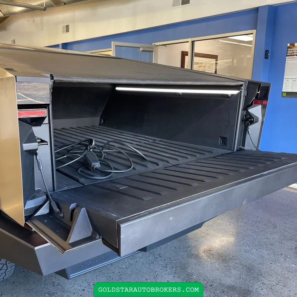 2024 Tesla Cybertruck Base