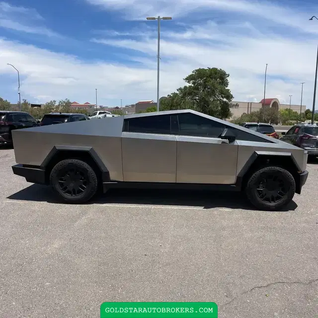 2024 Tesla Cybertruck Base