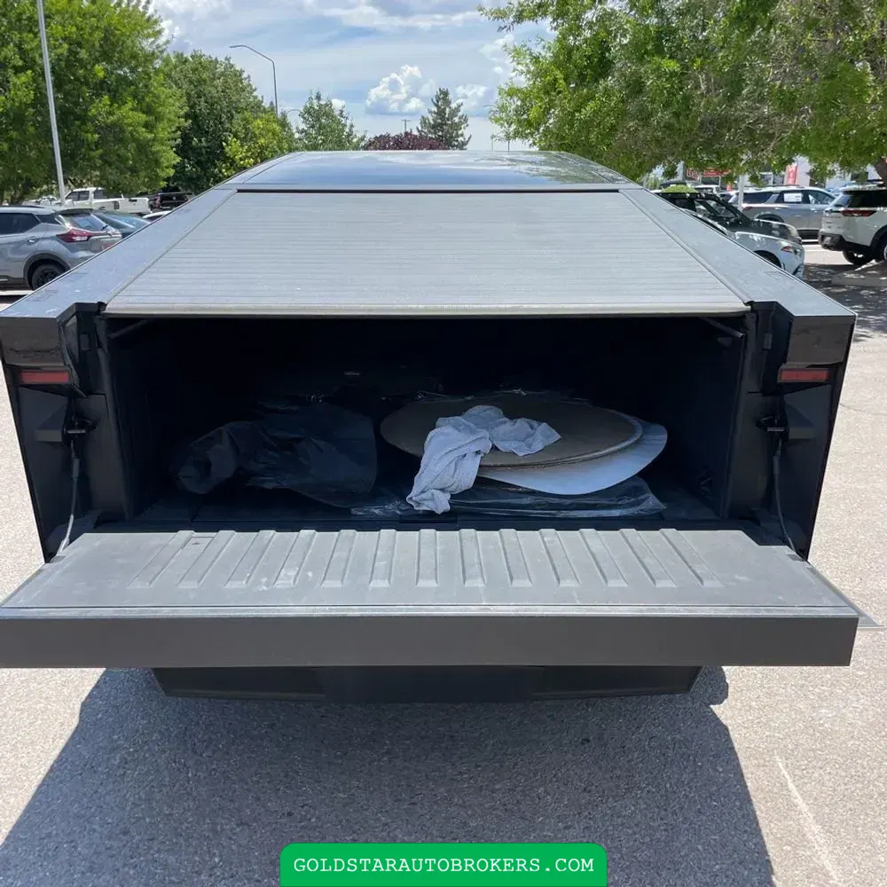 2024 Tesla Cybertruck Base