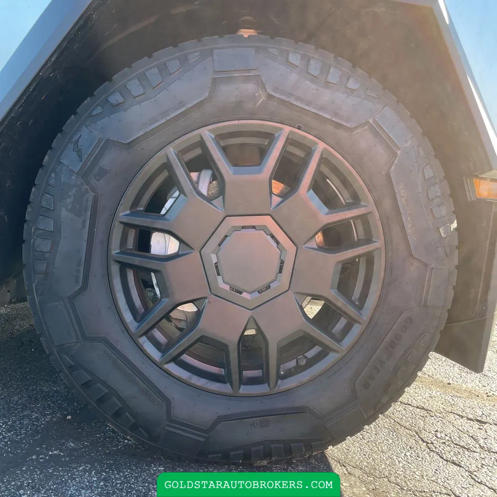 2024 Tesla Cybertruck Base