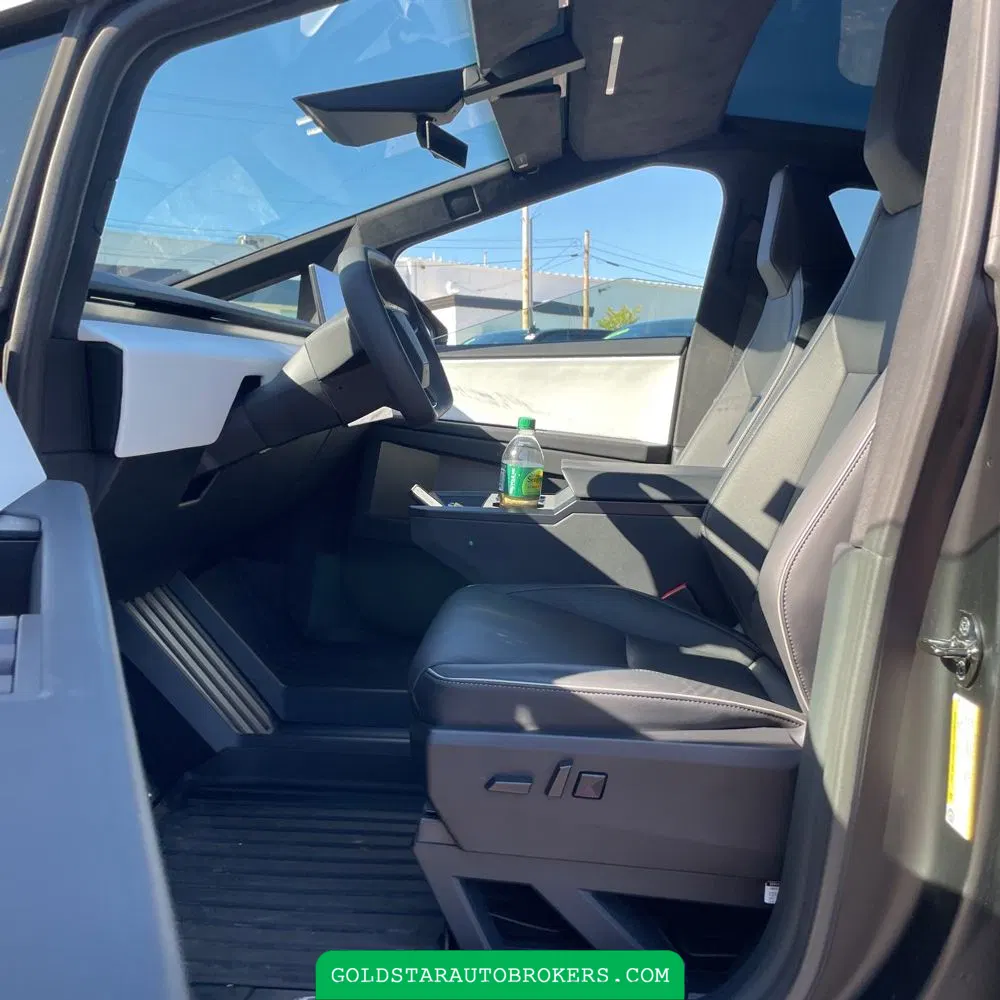 2024 Tesla Cybertruck Base
