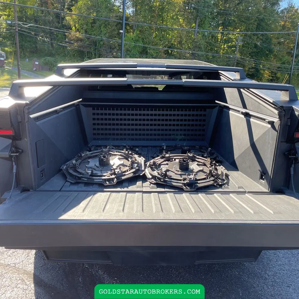 2024 Tesla Cybertruck Base