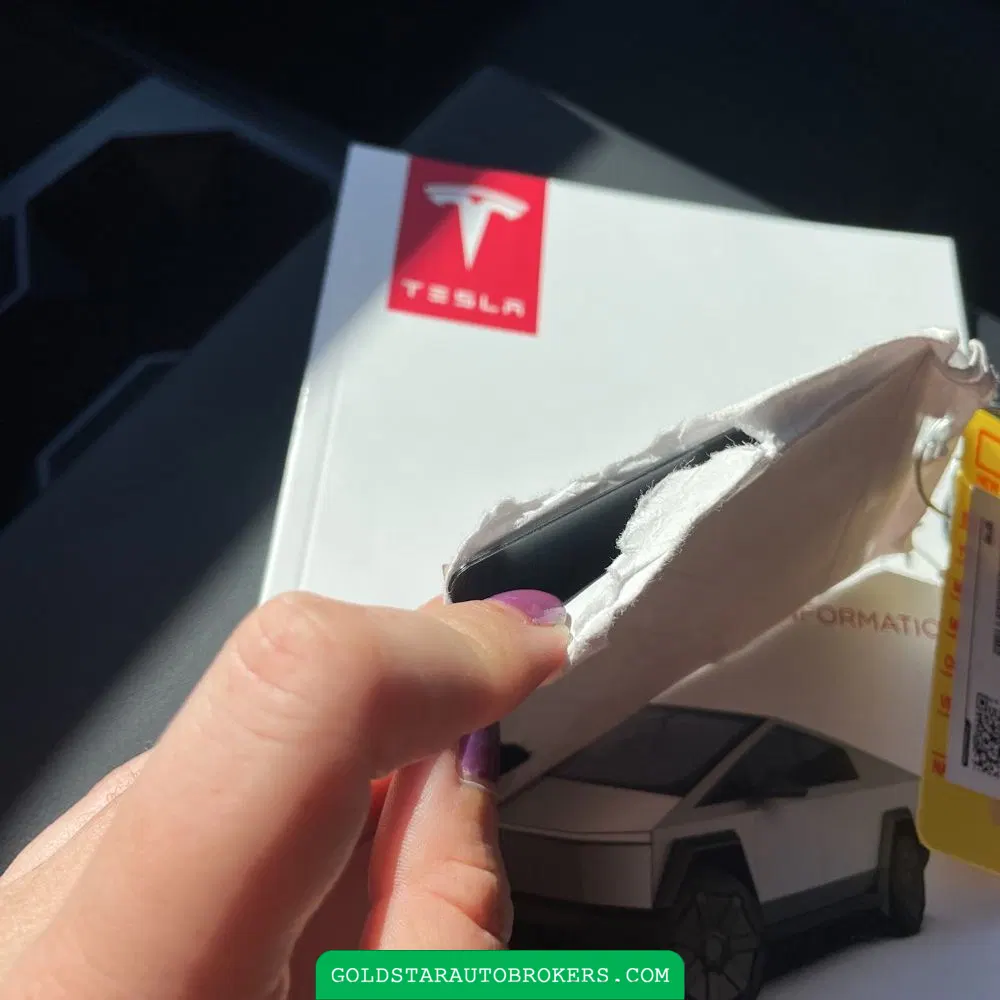 2024 Tesla Cybertruck Base