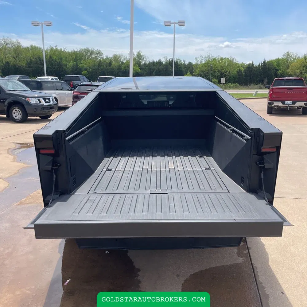 2024 Tesla Cybertruck Base