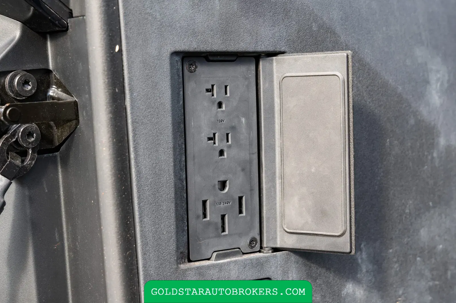 2024 Tesla Cybertruck Cyberbeast AWD Foundation Series