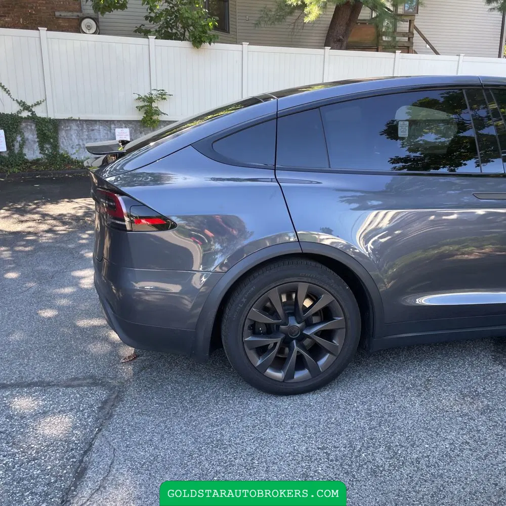 2023 Tesla Model X Standard Range