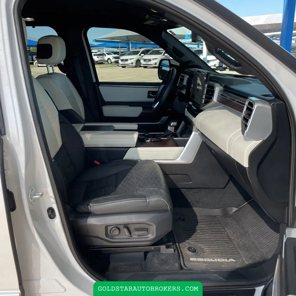 2024 Toyota Sequoia Capstone