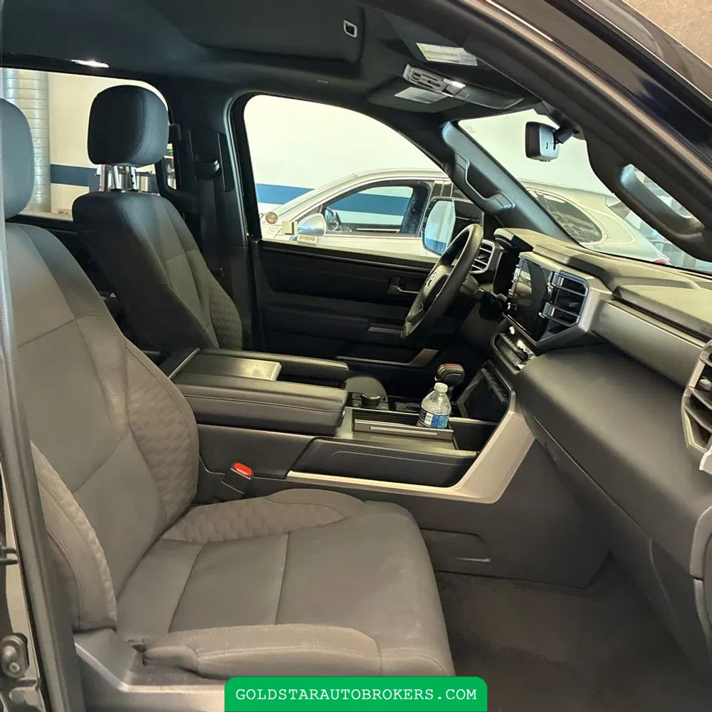 2025 Toyota Sequoia SR5