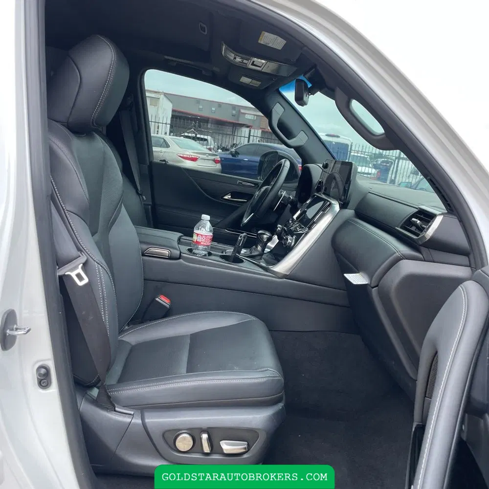 2022 Lexus LX 600 Premium