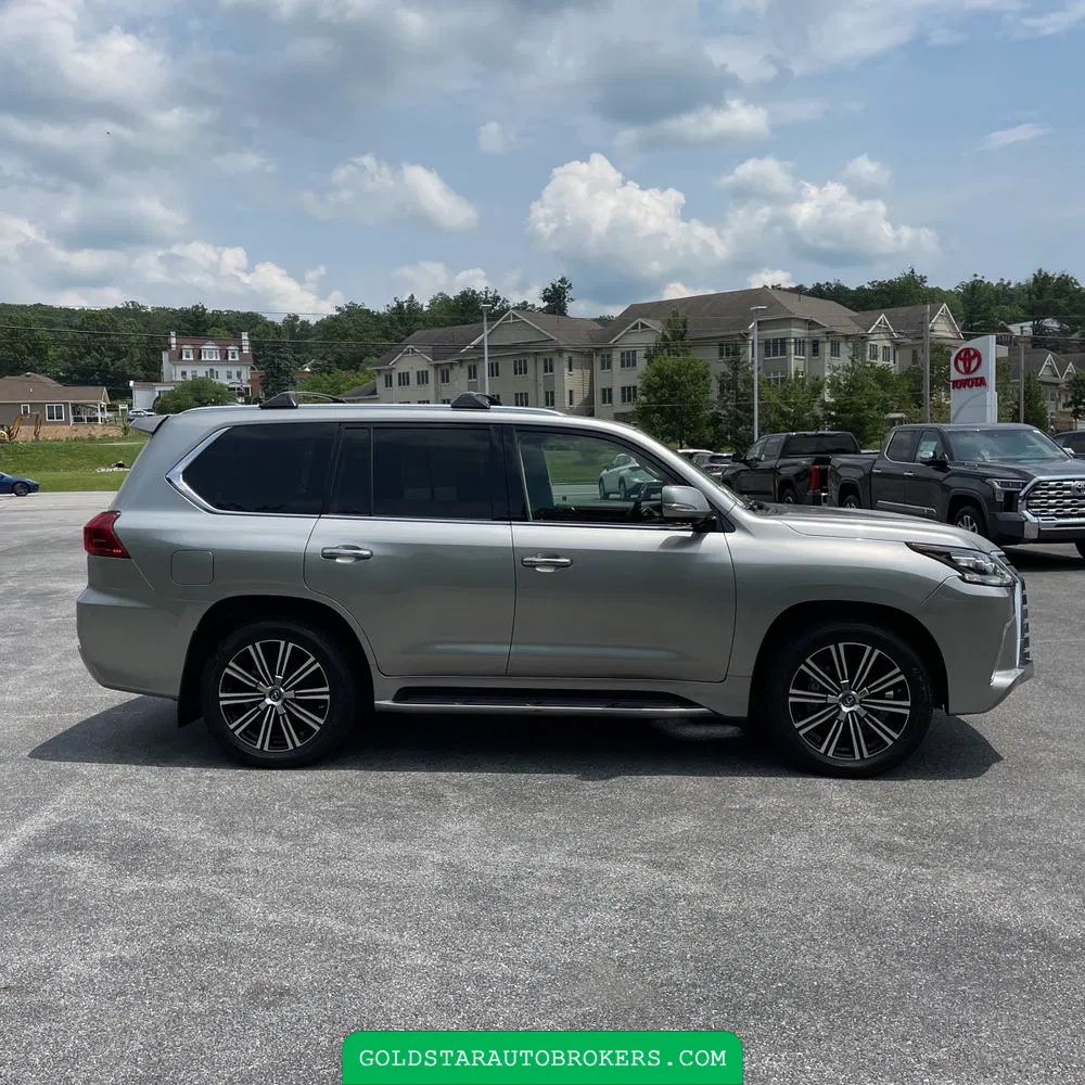 2021 Lexus LX 570 Three-Row