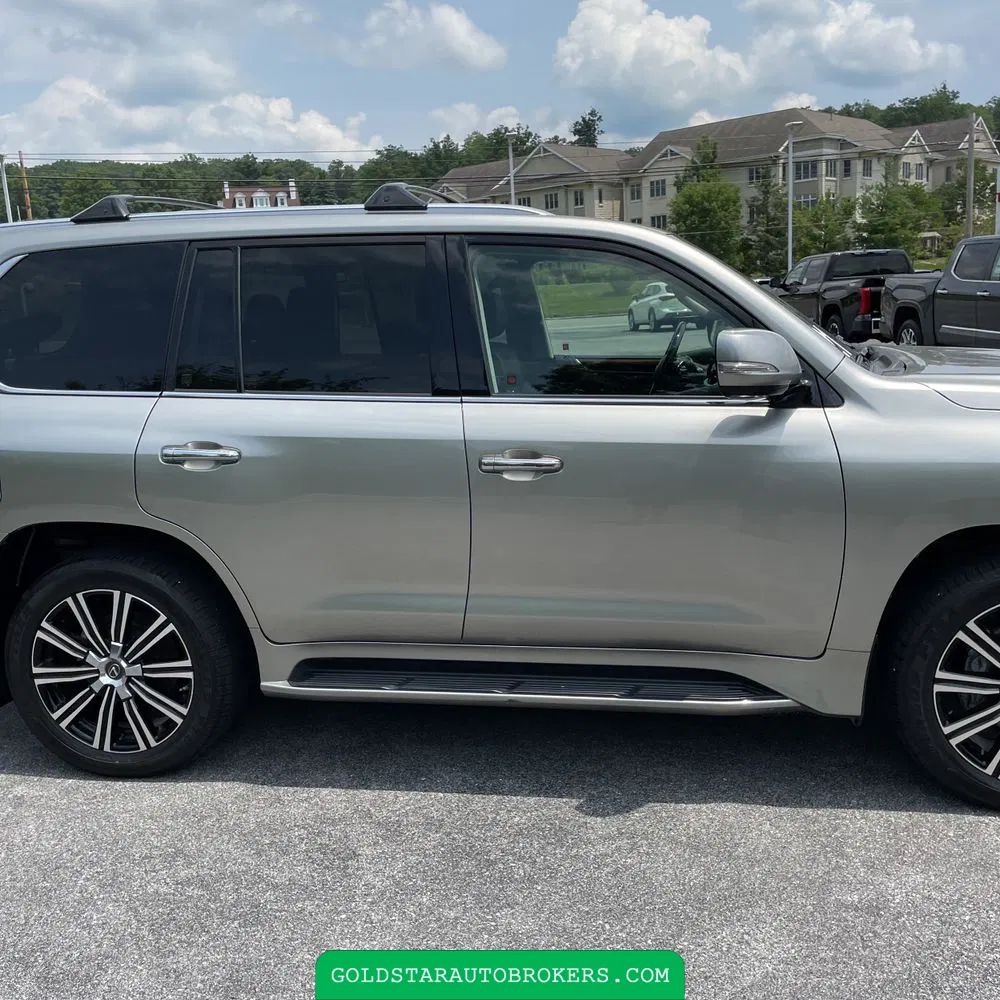 2021 Lexus LX 570 Three-Row