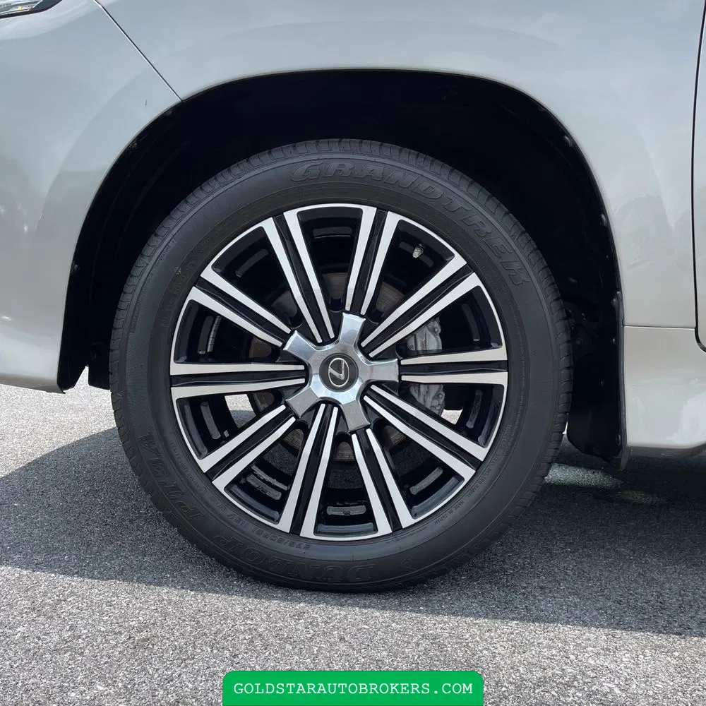 2021 Lexus LX 570 Three-Row