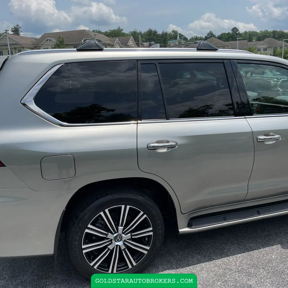 2021 Lexus LX 570 Three-Row