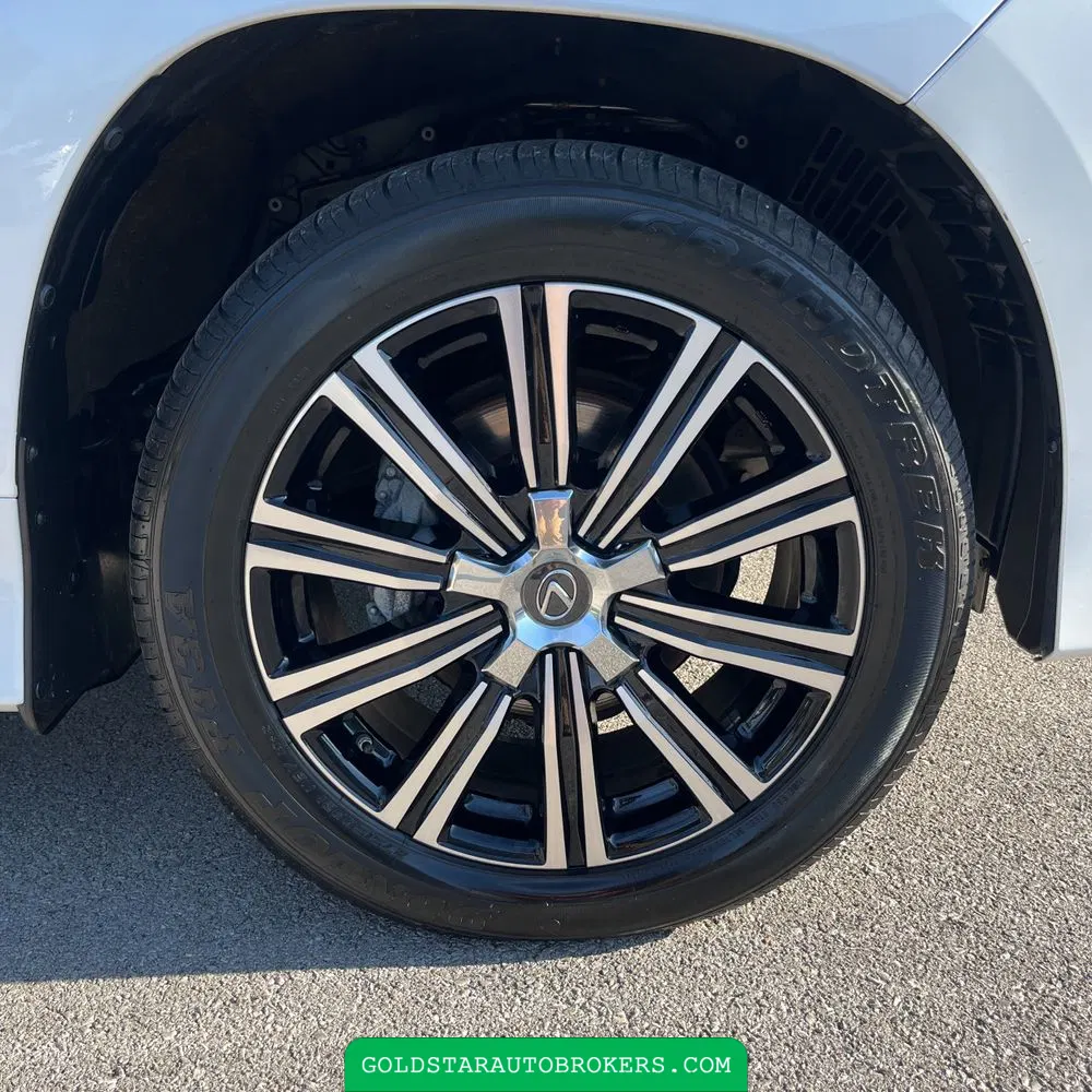 2021 Lexus LX 570 Three-Row
