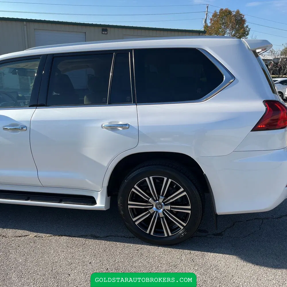 2021 Lexus LX 570 Three-Row